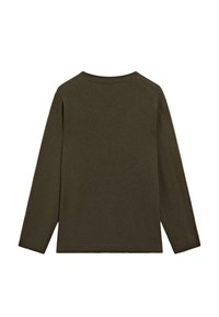 Maglione lavorato a maglia verde scuro a maniche lunghe con polsini, colletto e orlo a coste, mostrato da dietro su uno sfondo bianco.