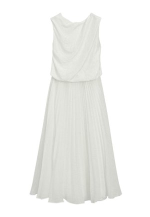 Abito bianco senza maniche con corpetto drappeggiato e gonna plissettata e fluente che arriva fino a metà polpaccio.