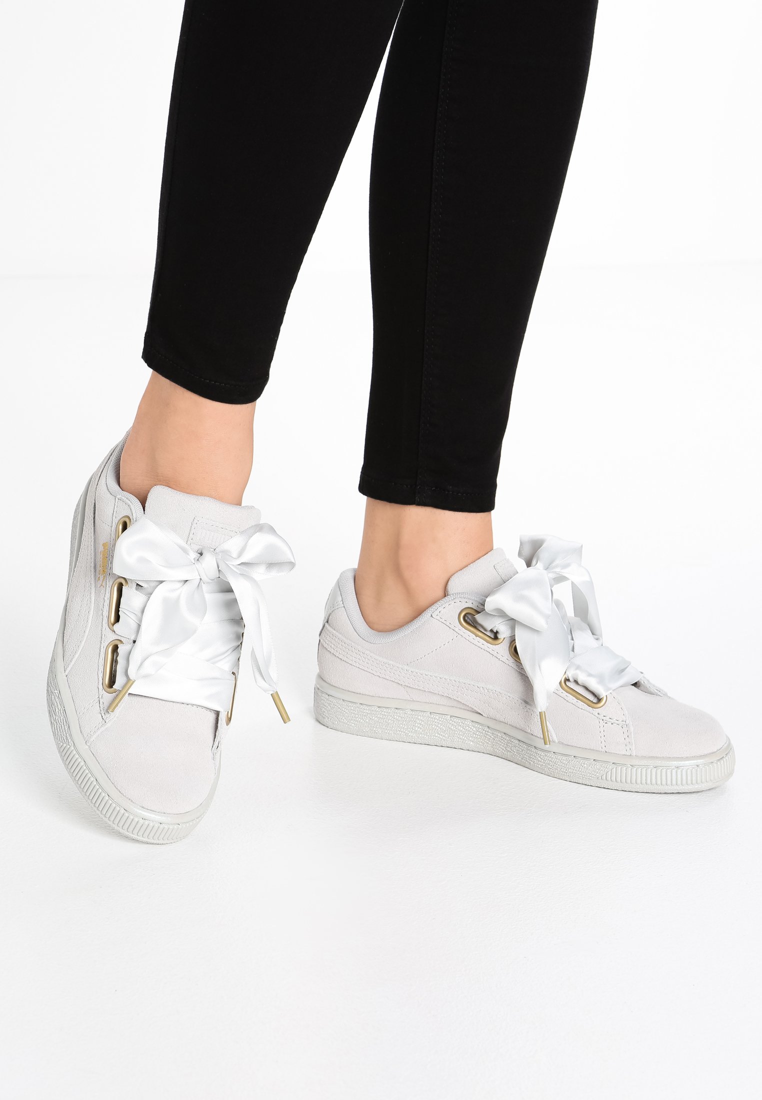 Puma Suede Heart Satin Sneaker Low Gray Violet Grau Zalando De