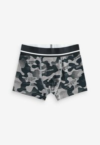 Boxer in tessuto morbido con motivo camouflage nero e grigio, design aderente, vita nera a contrasto con accenti bianchi.
