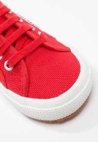 Superga 2750 CLASSIC UNISEX - Joggesko - red/white