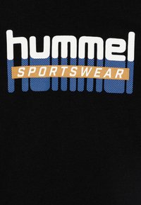 Hummel TUKAS 2-PACK - Triko s potiskem - black beauty/marshmallow