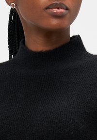 Vero Moda Petite VMPIPPA HIGHNECK - Džemperis - black
