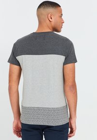 INDICODE JEANS IDREMMOND - T-shirts basic - light grey mix