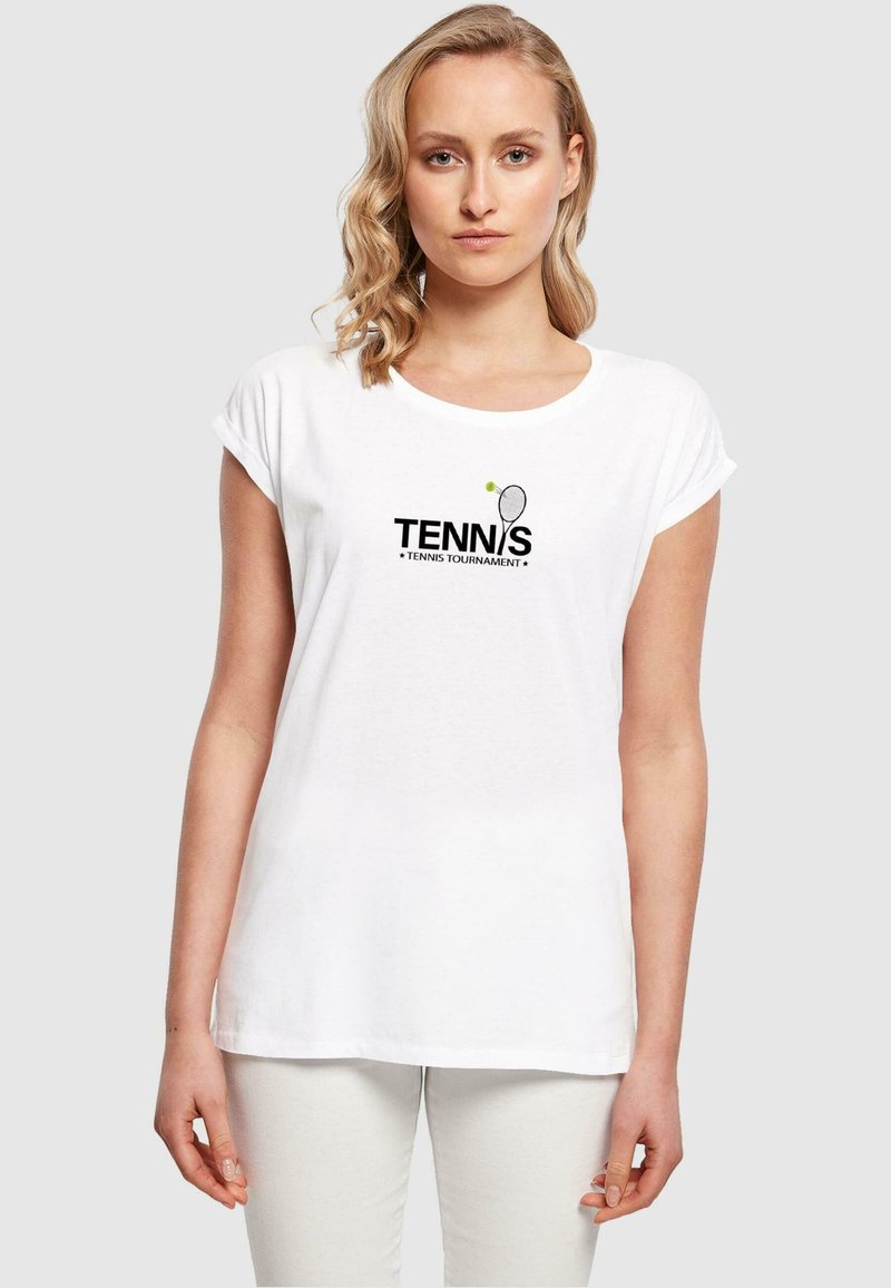 Merchcode TENNIS RACKET EXTENDED SHOULDER - T-shirts med print - white