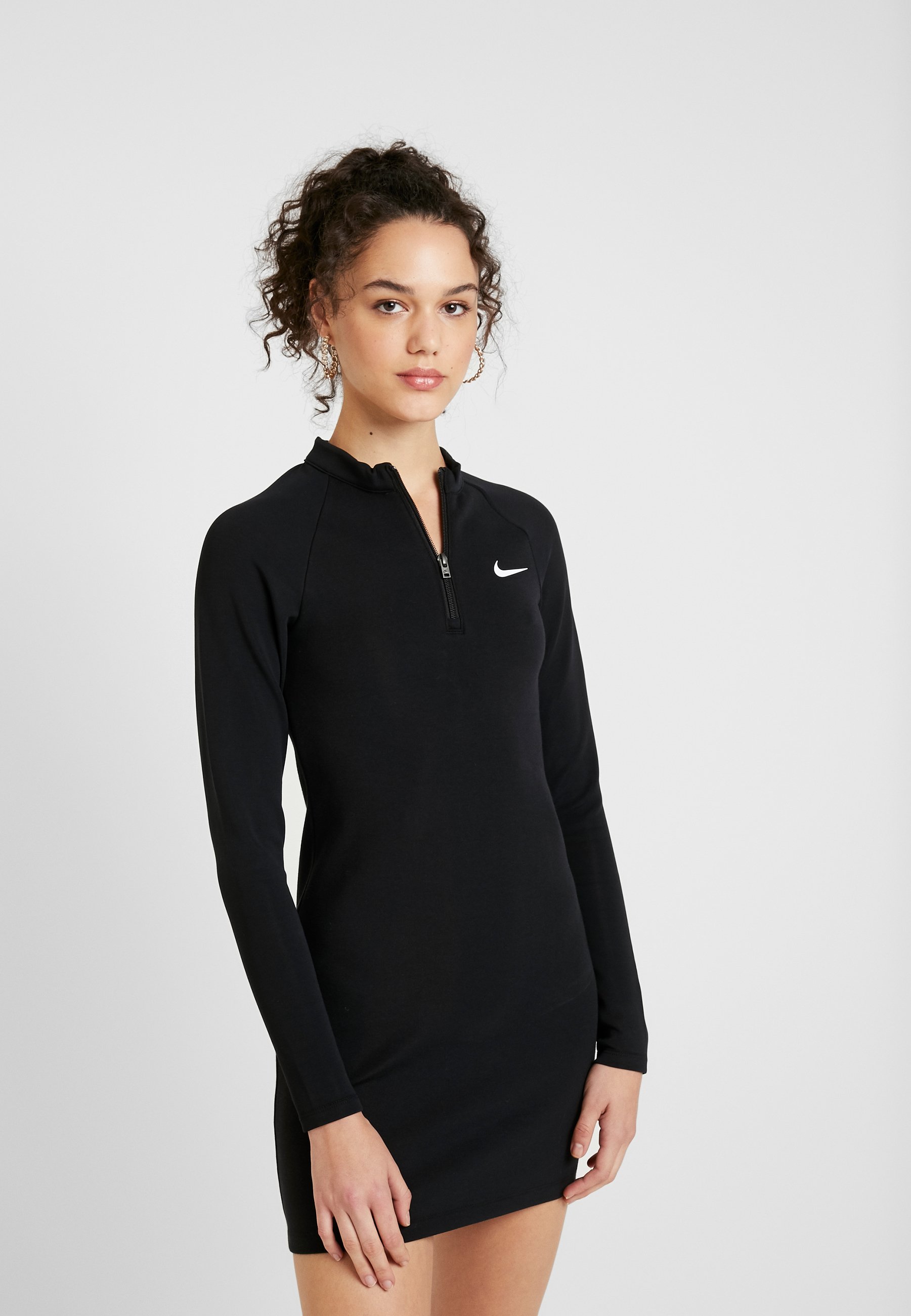 Nike Sportswear W NSW ESSENTIAL LS Etuikjole blackwhite Nike Sportswear W NSW ESSENTIAL LS - Etuikjole - black/white