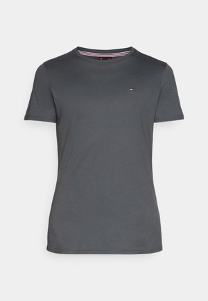 Szara bawełniana koszulka z krótkim rękawem, okrągłym dekoltem i małym logo na piersi. Gładka tekstura i prosty design.