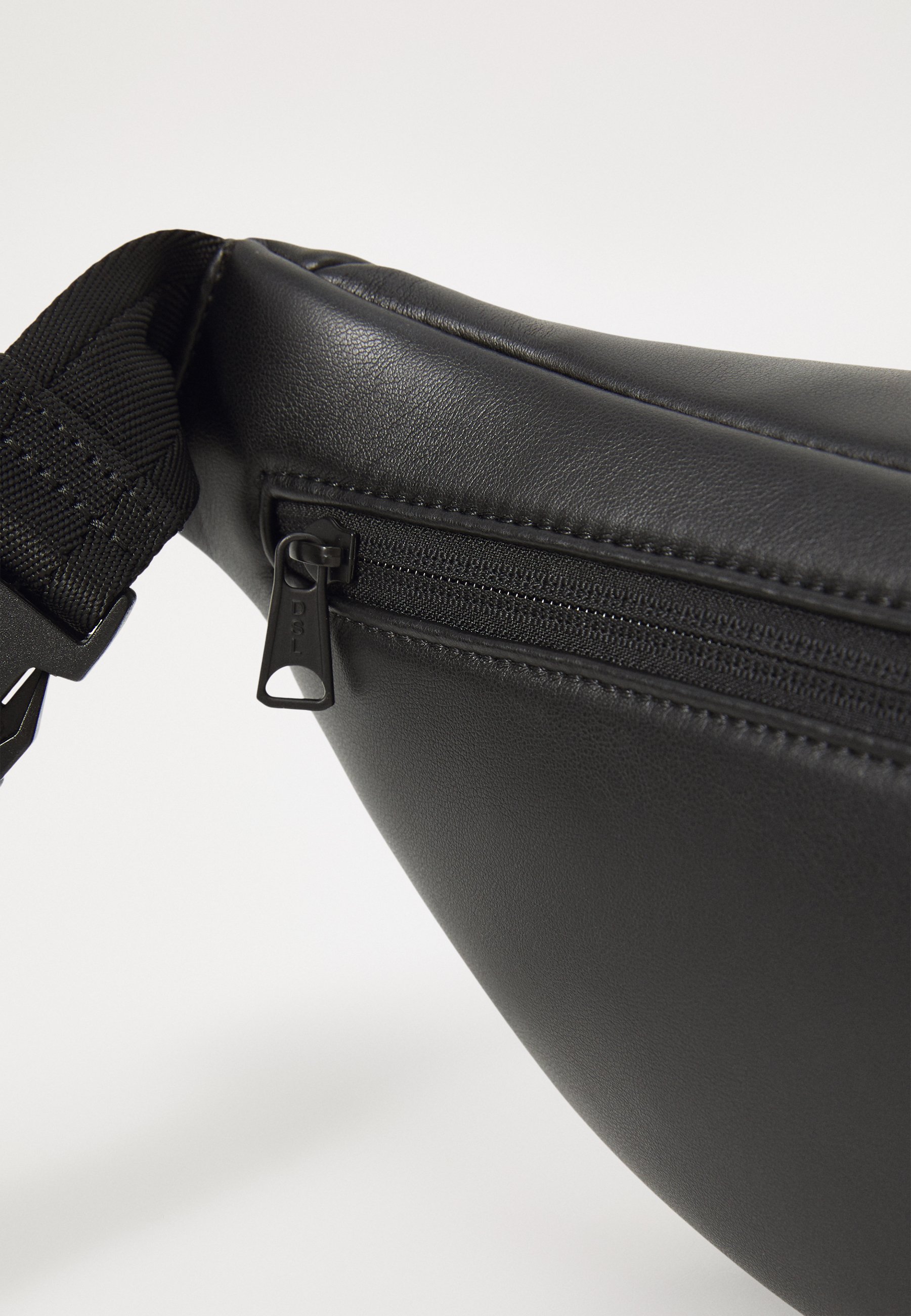 Diesel HOLI-D BELT BAG UNISEX - Bum bag - black - Zalando.co.uk