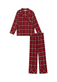 Rood geruite lange mouwen knoopsluiting pyjama-top met borstzak en bijpassende broek met trekkoord en omgeslagen pijpen.