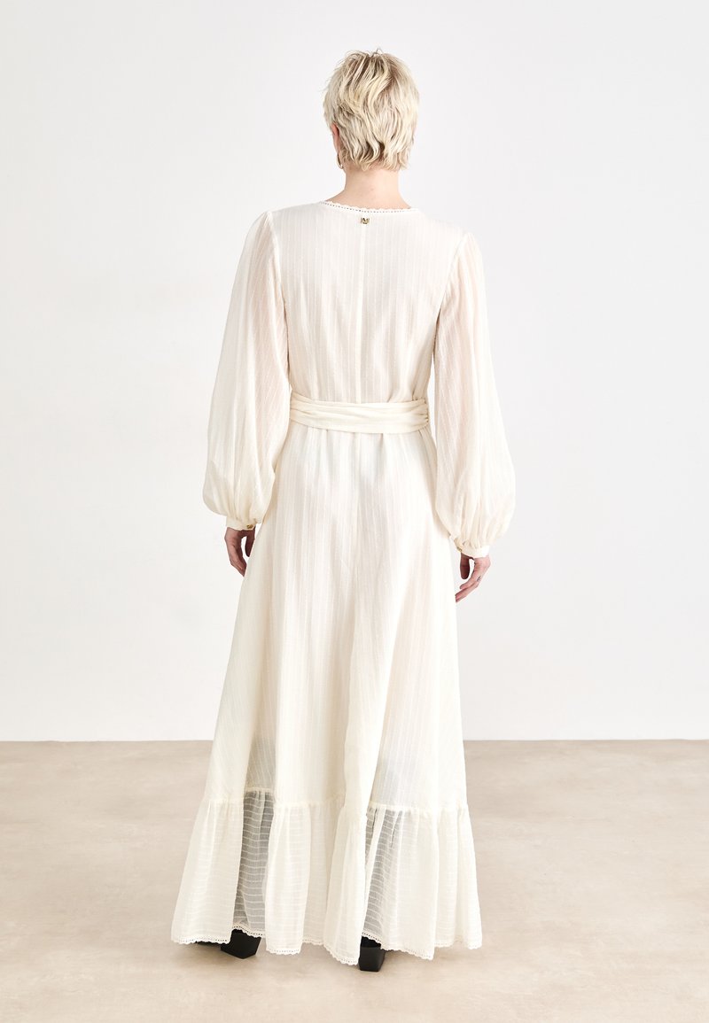 open lace back dress MARCIANO by GUESS Bali Cut Out Midi Dress main image 0
