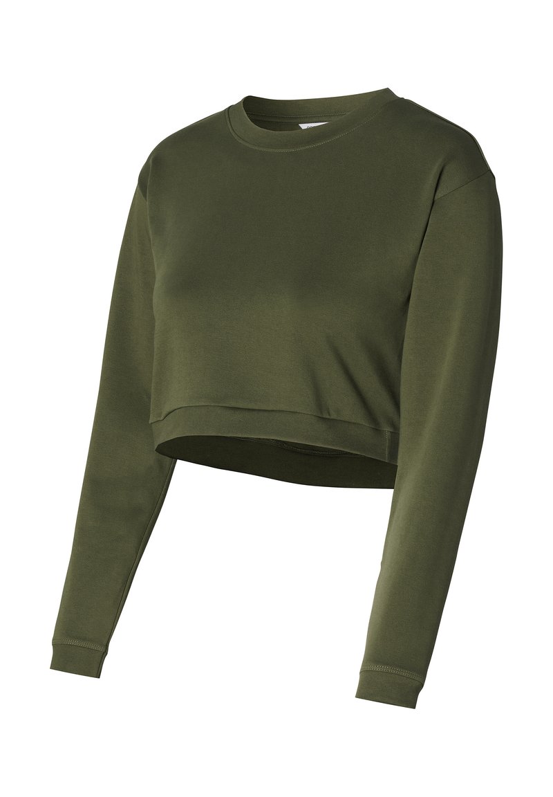 Olivengrüner, verkürzter Sweatshirt aus weichem Material, mit langen Ärmeln und Rundhalsausschnitt, glatter Textur und ohne Muster.