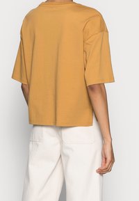 Marc O'Polo Jednoduché tričko - yellow