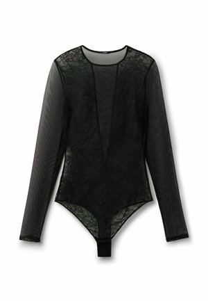 Černé krajkové body s průhlednými dlouhými rukávy a hlubokým výstřihem do V na bílém pozadí.