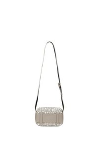 Borsa a tracolla grigia con motivo a logo, realizzata in pelle morbida, forma rettangolare, tracolla nera regolabile e chiusura con patta magnetica.
