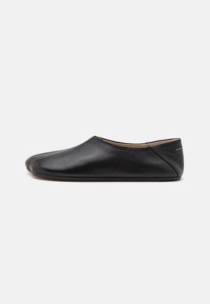 MM6 Maison Margiela BALLET SHOE - Zapatos sin cordones - black