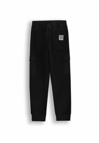Czarne dresowe spodnie wykonane z miękkiego materiału, z prążkowanymi ściągaczami, bocznymi kieszeniami cargo oraz kwadratową łatą z kodem QR na tylnej kieszeni.