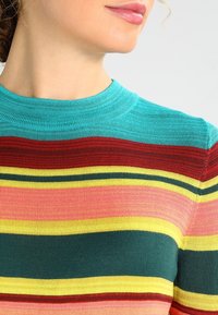 Free People Sweter