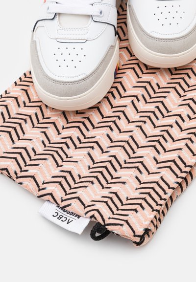 ACBC x Missoni BASKET 90’ LOGO MID UNISEX - Sapatilhas de cano alto - white/blue