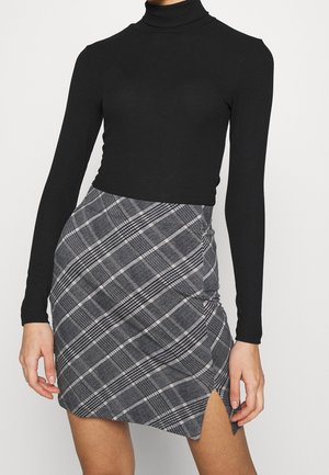 Bluzka z długim rękawem