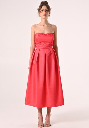 Robe de cocktail - pink