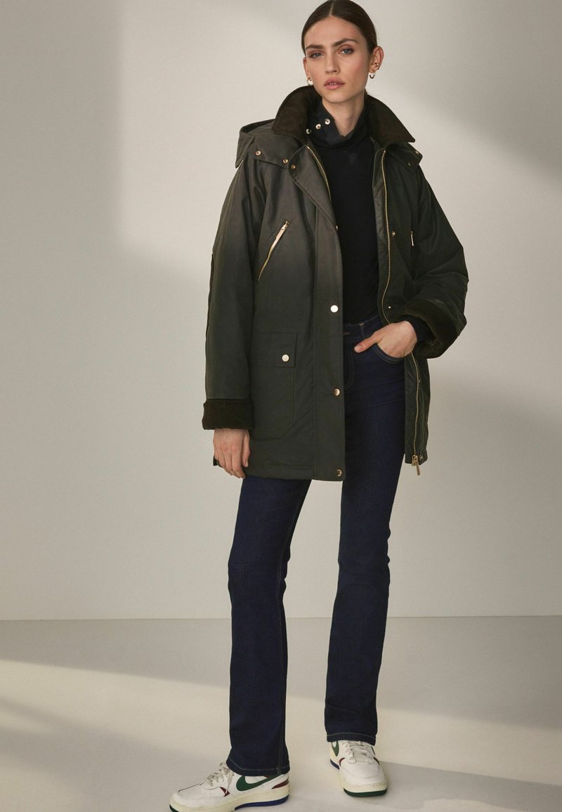 Next PREMIUM BRITISH WAXED - Wintermantel - khaki green/grün 