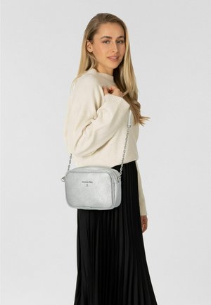 Patrizia Pepe, Schoudertas - new silver-coloured