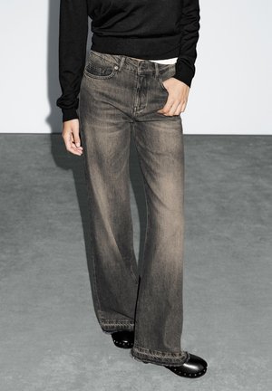 Massimo Dutti MID-RISE  - Jeans a zampa - grey