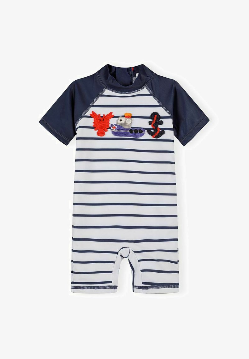 Grenouillère bébé à manches courtes, rayée bleu marine et blanche, avec un homard rouge brodé, un bateau bleu et une ancre noire sur la poitrine.