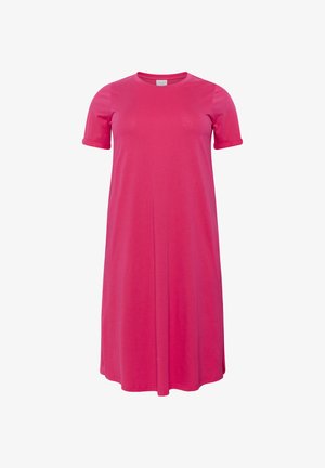 Różowa sukienka z krótkim rękawem i okrągłym dekoltem, uszyta z miękkiego, gładkiego materiału. Posiada luźny krój oraz rozcięcia po bokach u dołu.