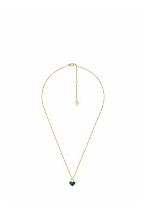 Fint halskæde i guld med en lille grøn vedhæng formet som et hjerte og en kort justerbar forlængerkæde med lås.