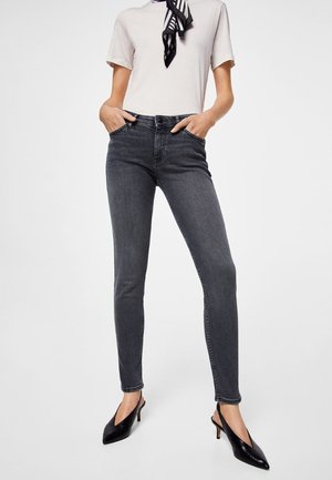 Jeansy Skinny Fit