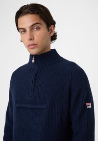 Fila GIOVANNI - Stickad tröja - black iris