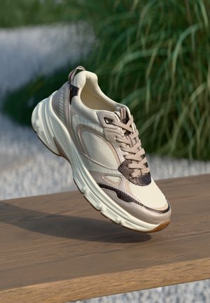 Sneakers laag - rose