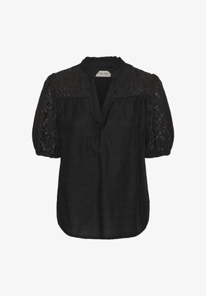 Sort bluse med tekstureret stof, blonde detaljer på ballonærmerne, mandarin-krave og en afslappet pasform med V-hals.