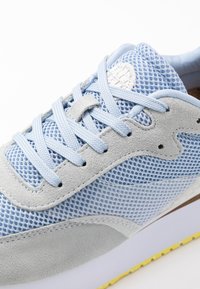 Woden Sneakers - light blue