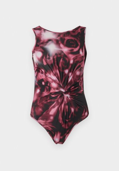 Traje de baño de una sola pieza en tejido elástico, con un detalle de nudo retorcido en el centro, con un patrón floral abstracto en negro y rosa.