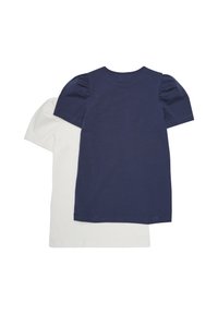 Twee t-shirts plat gelegd: een marineblauwe met pofmouwen en een witte, beide gemaakt van zachte katoen met ronde hals en korte mouwen.