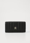 FEMININE FLAP - Wallet - black