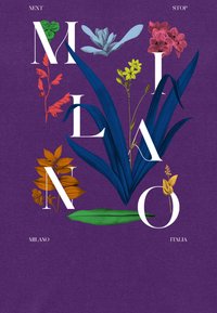 Fond violet avec le mot "MILANO" en lettres blanches en gras, orné de diverses fleurs colorées et de feuilles vertes.