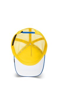 Gorra trucker amarilla de malla con visera blanca y detalles en azul. El interior muestra la marca a lo largo de la banda interior. Tela texturizada en toda la gorra.