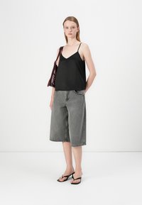 Vero Moda VMMERLE SINGLET - Topper - black