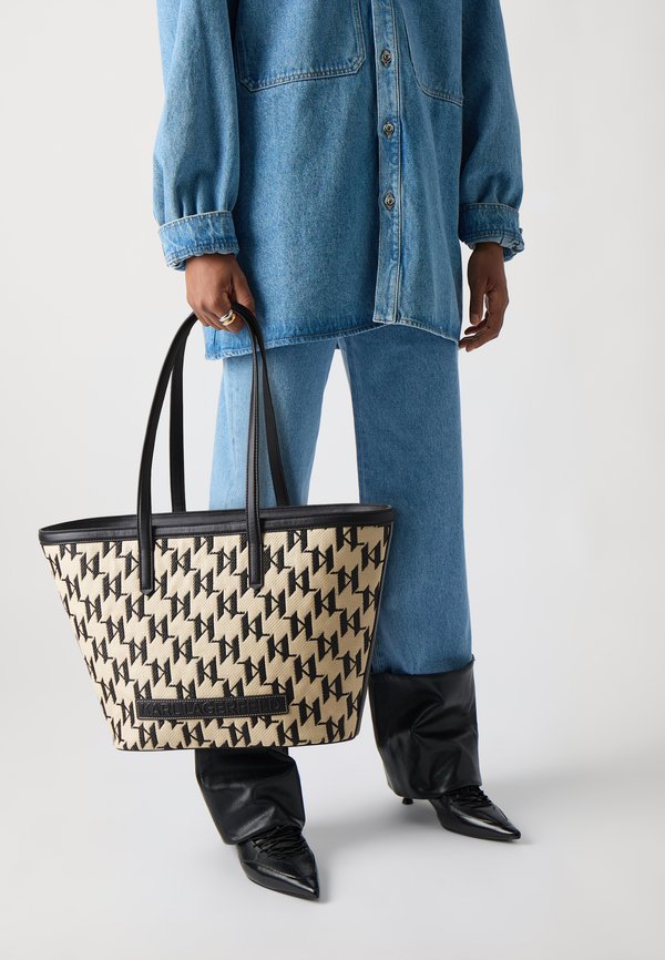 ESSENTIAL hTOTE - Handbag