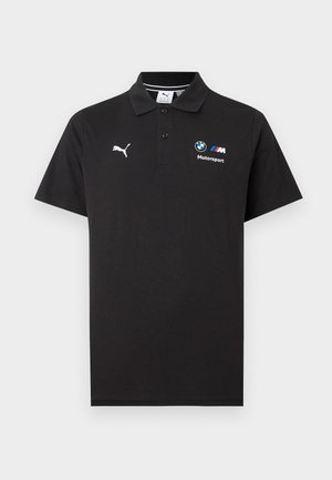 Zwart poloshirt met het Puma-logo op de linkerborst en het BMW Motorsport-logo op de rechterborst, voorzien van een knoopsluiting met twee knopen en korte mouwen.