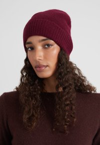 Style Republic KASCH-MIR BEANIE - SPORTS - Berretto - endless passion