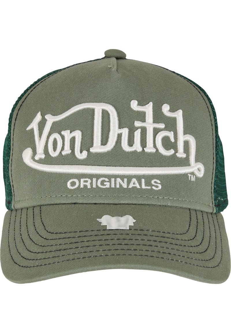 Zelená sieťovaná trucker čiapka so štruktúrovaným predným dielom. Obsahuje biele vyšívané logo "Von Dutch" a text "ORIGINALS". Zakrivený šilt so šitými akcentmi.