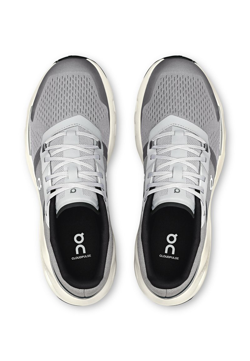 On CLOUDPULSE - Sportovní boty - alloy black