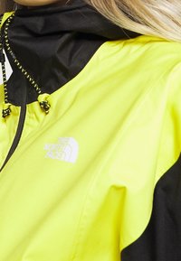 The North Face Cortaviento - light green