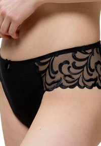 Triumph Slip - black