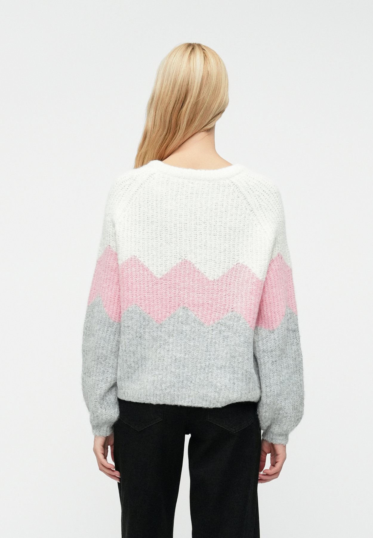 ONLMAE LIFE ZIGZAG O NECK