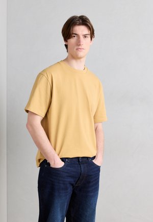 O NECK TEE OVERSIZE - T-Shirt basic - soft camel